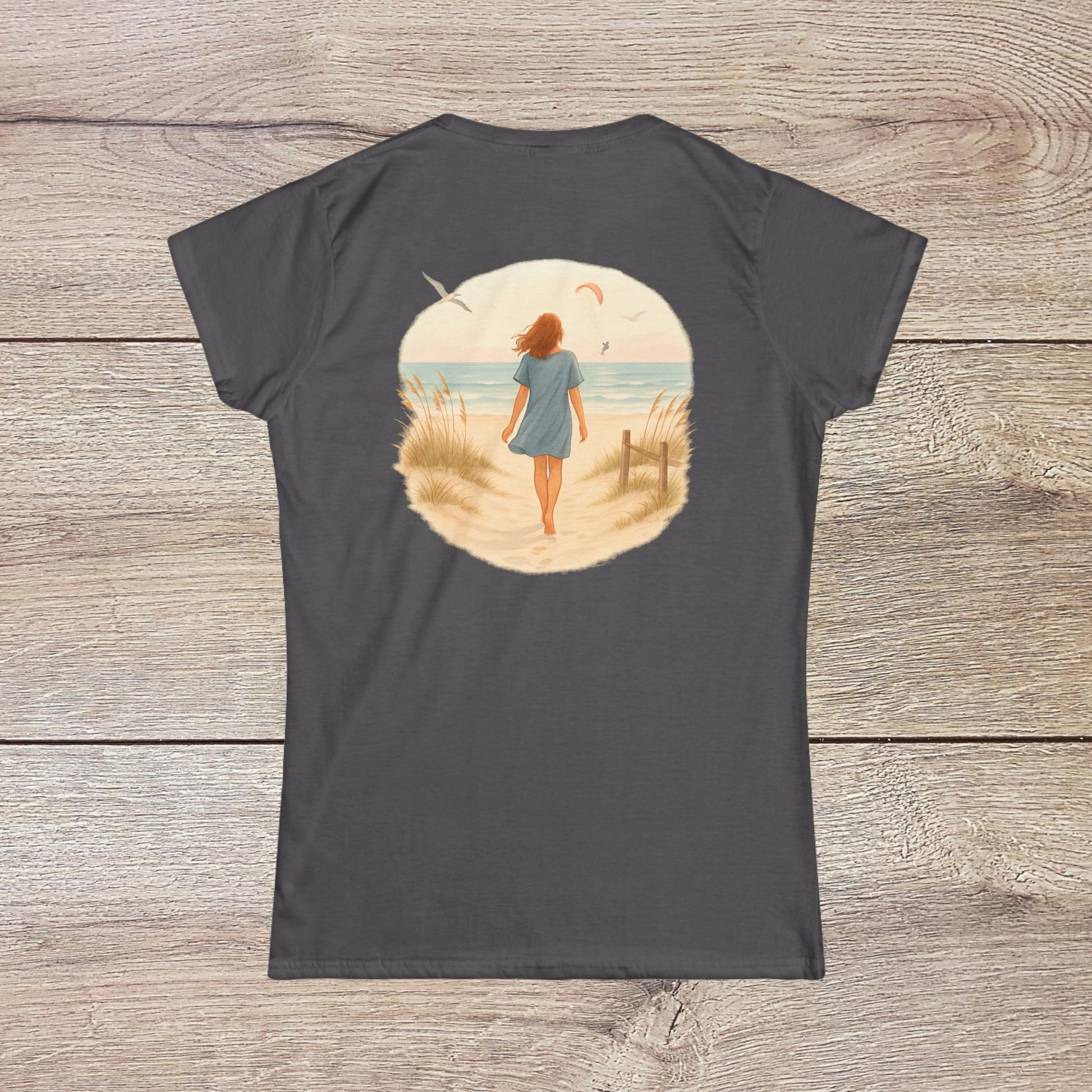 Women's Coastal Spirit Midweight Cotton Tee in grey, adorned with a beach-themed design on the back, ideal for casual beach days.