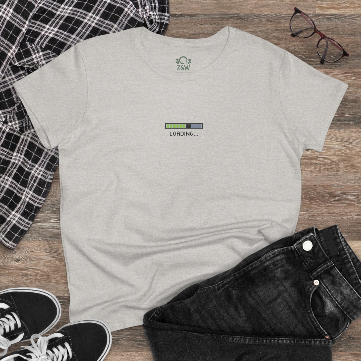 404 Y2K Graphic T-Shirt in light gray featuring a playful 'LOADING...' graphic design. Ideal for adding a trendy retro vibe to your wardrobe.