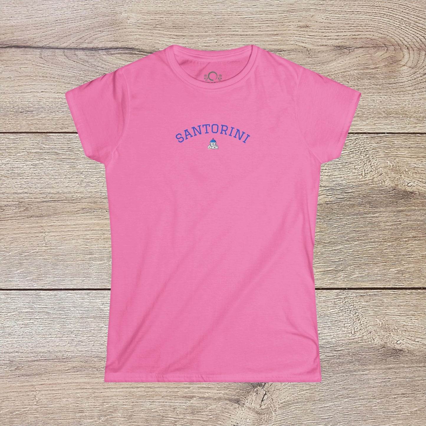 Santorini Tee in pink, designed with a seamless style, created from 100% ring-spun cotton for exceptional comfort and sustainability.