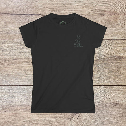 Eco-Friendly Dog T-Shirt - Adventure Spirit in black color, crafted from ring-spun cotton, this stylish t-shirt showcases a vibrant graphic ideal for dog lovers.