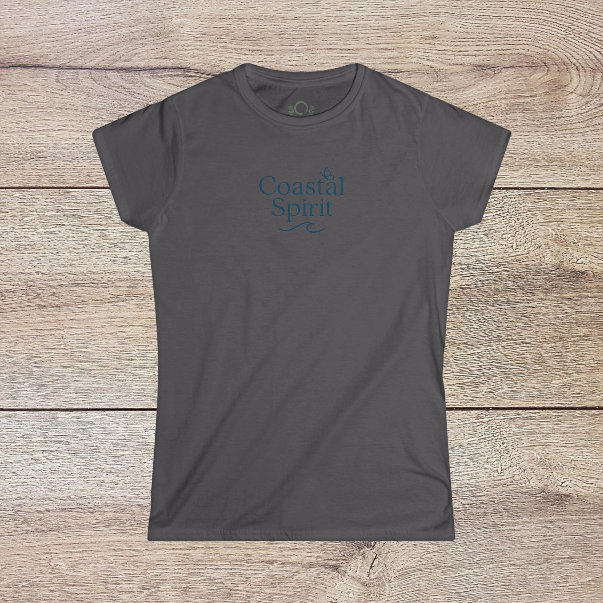 Women's Coastal Spirit Midweight Cotton Tee in dark gray, combining style and breathability for the perfect beachwear.