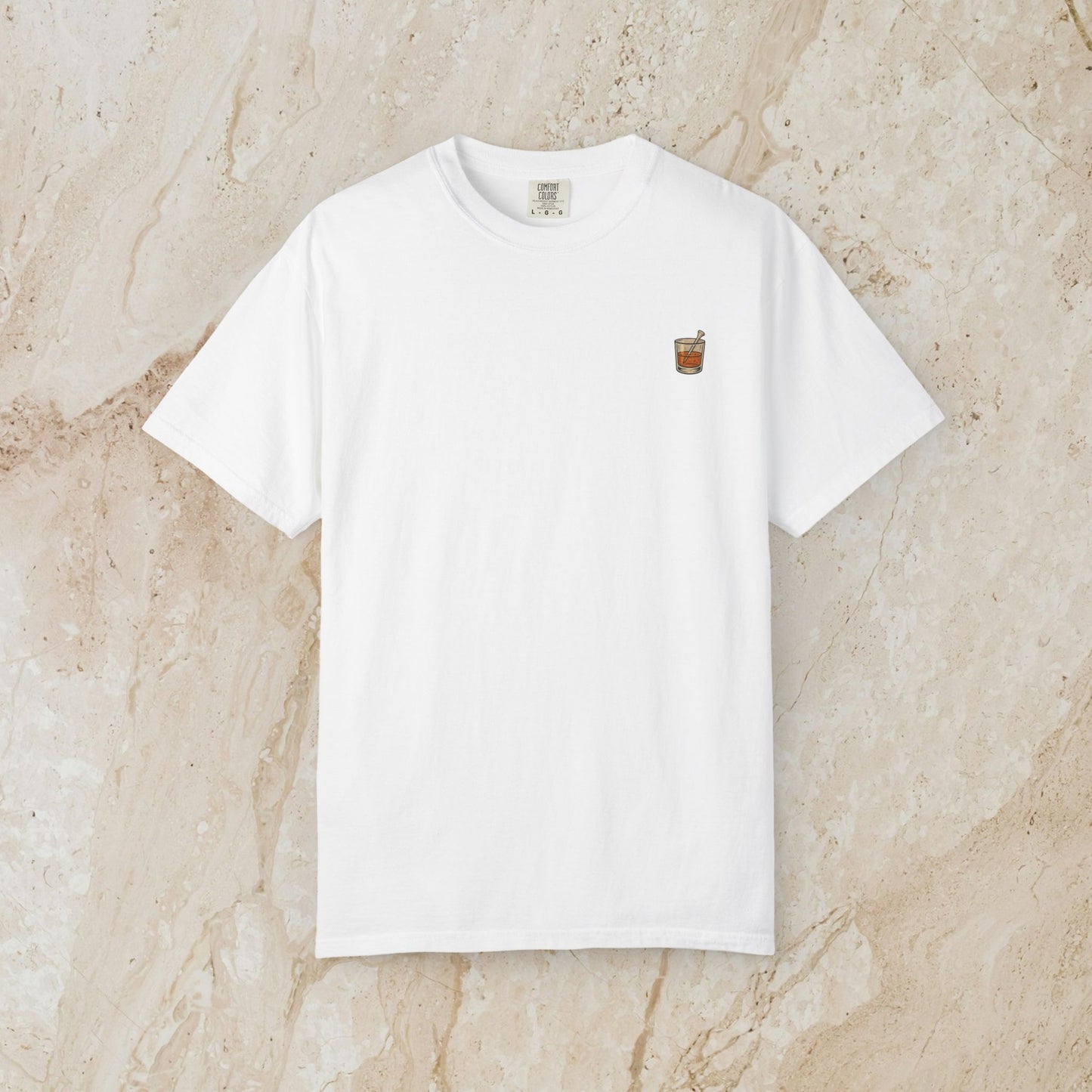 Golden Whiskey Dog Tee in classic white color, highlighting a unique vintage style, composed of 100% cotton, relaxed fit with a left chest pocket.