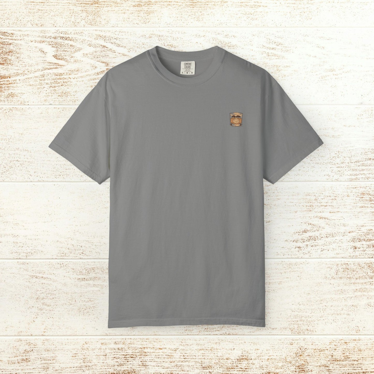 Rodeo On The Rocks Tee in light gray, crafted from soft 100% US cotton with a unique garment-dyed style, ideal for comfortable everyday wear, available in sizes S to 4XL.
