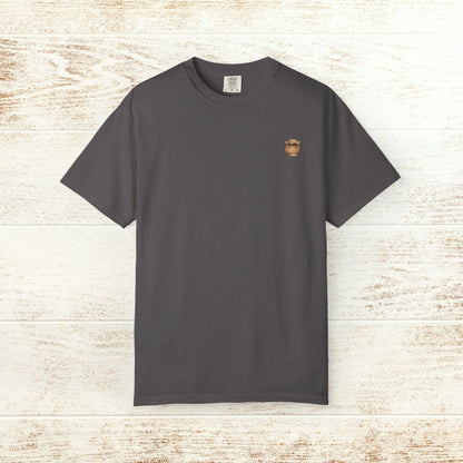 Rodeo On The Rocks Tee in dark gray, made from soft 100% US cotton, featuring a unique garment-dyed style, perfect for casual wear, available in sizes S to 4XL.