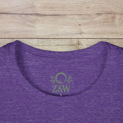 Close-up view of the Ragdoll Mama T-Shirt's neck area showcasing the unisex design. This cotton tee features a ribbed collar and is perfect for cat lovers.